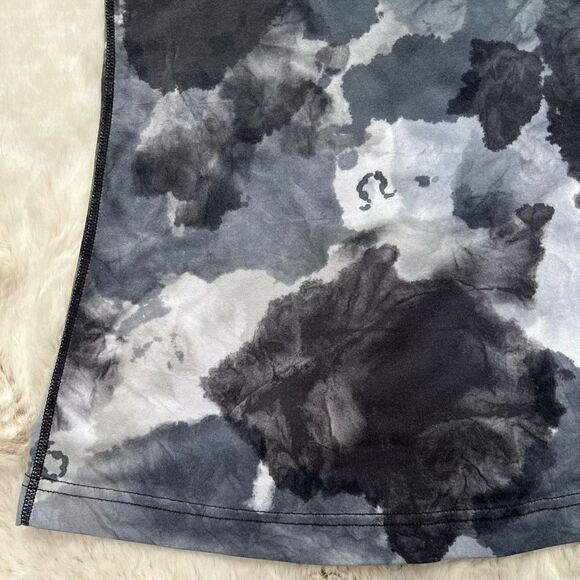 Lululemon Cool Racerback Tank Top Gray Watercolor Tie Dye Abstract Print size 4 - Picture 4 of 7